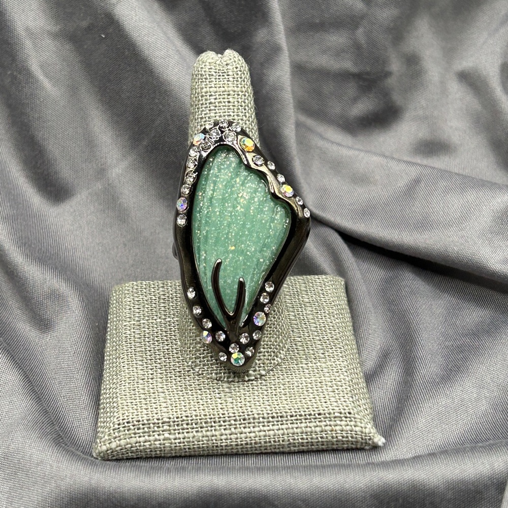 RARE NWT •Discontinued• Park Lane “Papillon” Ring Size 9 - Picture 2 of 6